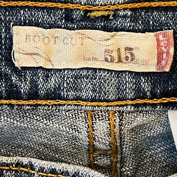 Classic Levi’s Bootcut 515 Blue Denim Jeans - Picture 4 of 10